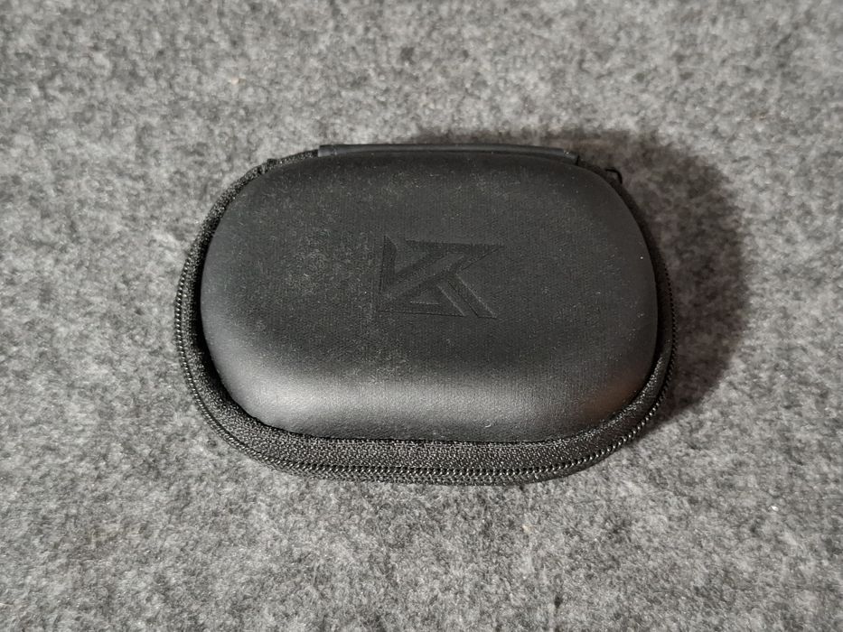 Fone de ouvido KZ EDX PRO + case