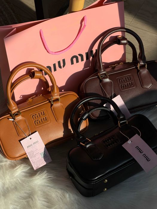 Сумка Miu Miu Arcadie Leather Bag Premium чорна Миу миу жіноча шкіряна