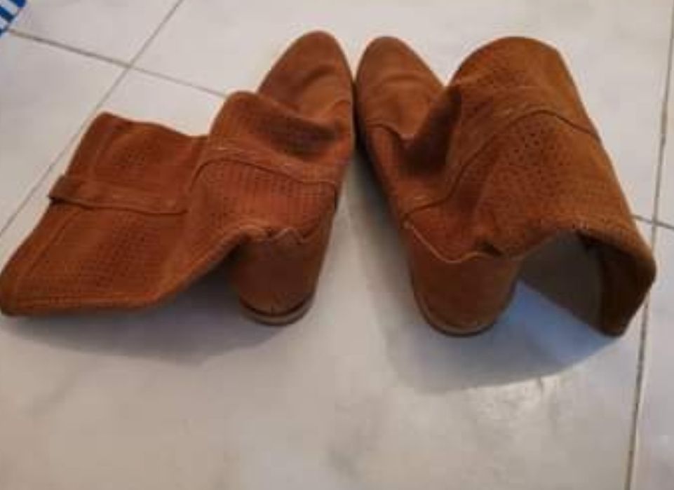 Botas Stradivarius em ótimo estado