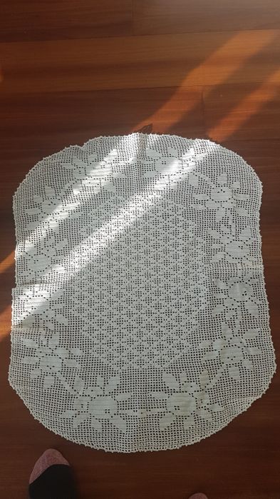 Renda feita à mão 75x60