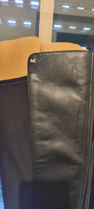 MUITO BARATO. Bota Michael Kors