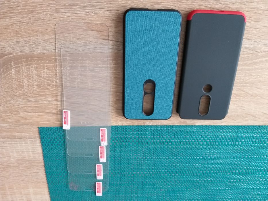 Nokia X6 - 2x pokrowiec, 5x szybka ochronna