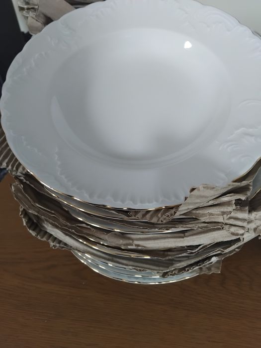 Conjunto jantar para 12 pessoas