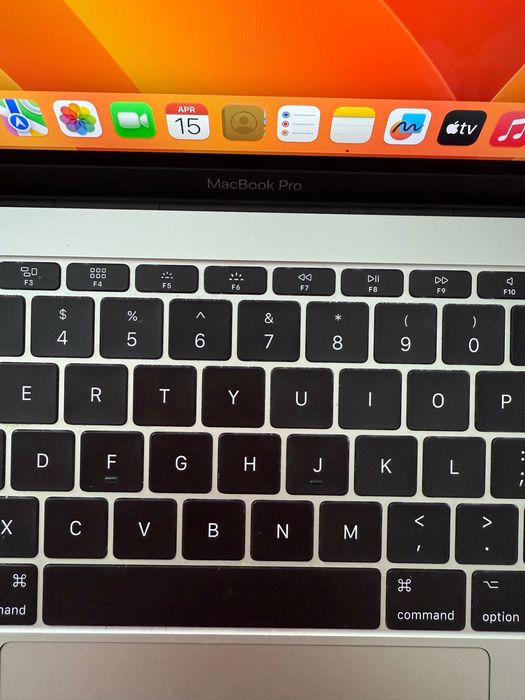 Apple MacBook Pro 13" 2017 / 8GB / 256GB • Чудовий стан