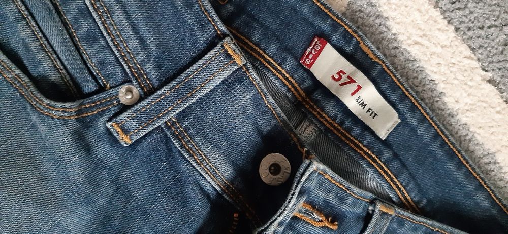 Spodnie damskie Levis