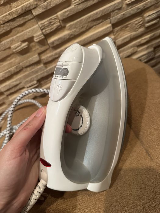 Праска Vitek VT-1217 GY