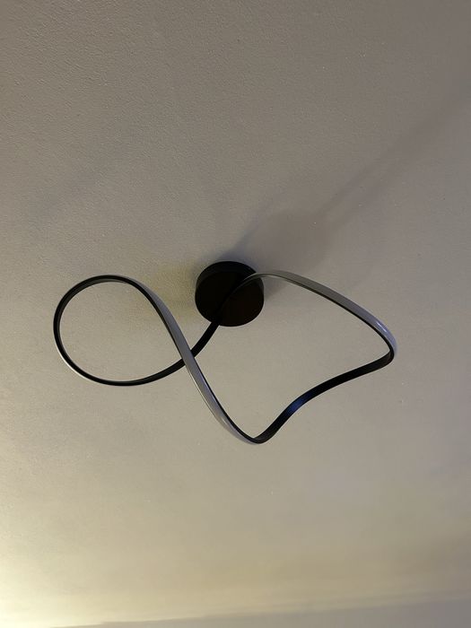 Sprzedam Zyrandol stan idealny