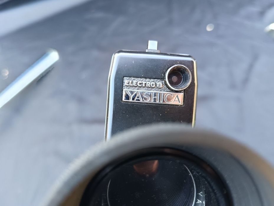 Analogowa kamera Yashica Electro 8 YXL-100
