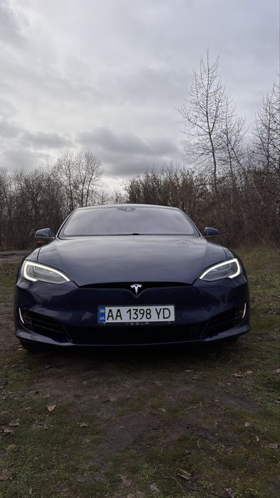 Tesla model S 2016