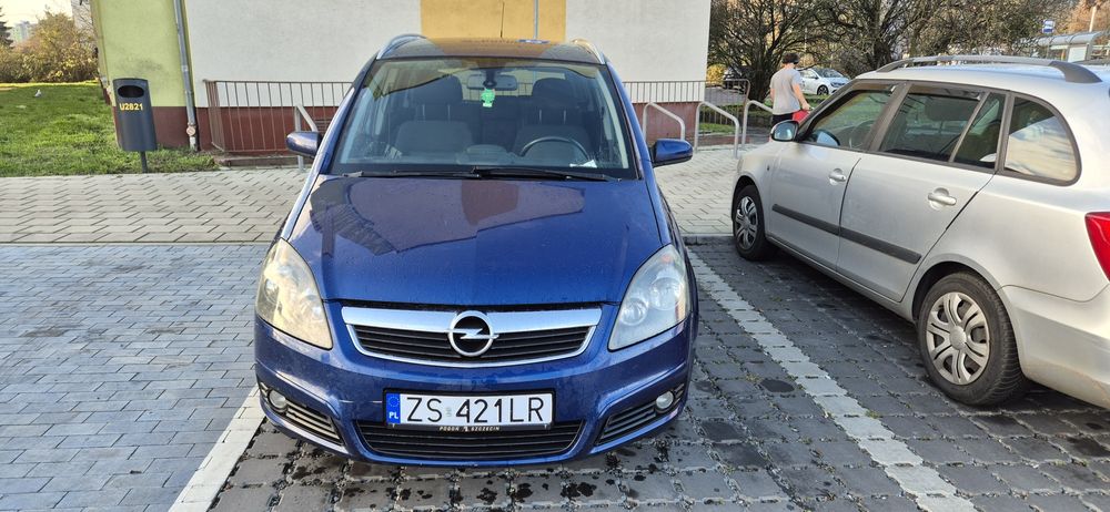 Zafira B 1.9 2005 rok