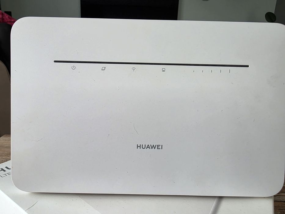 Router + modem LTE Huawei B-535-232