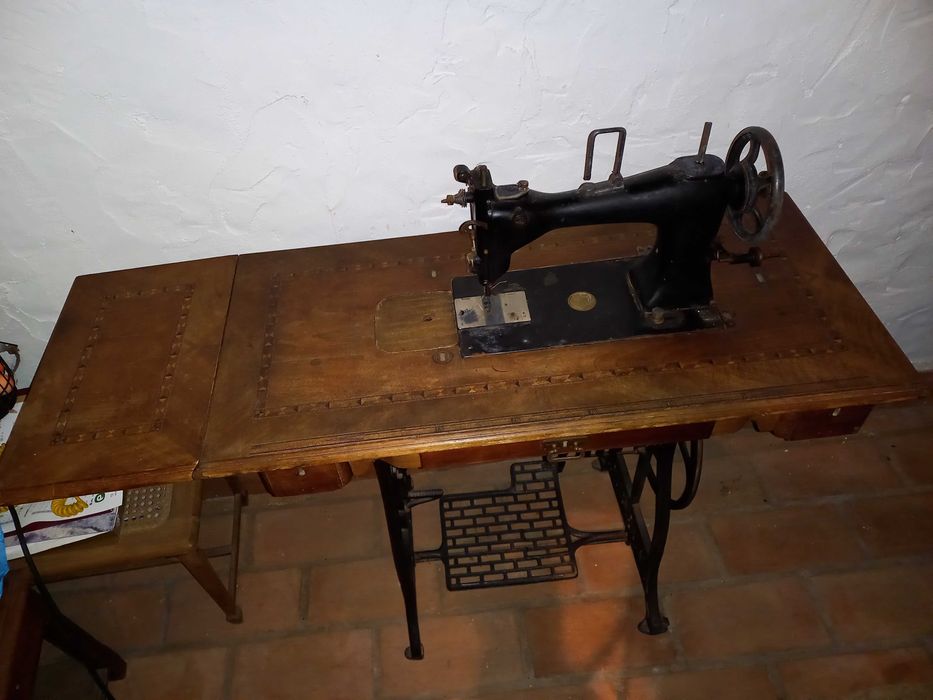 Máquinas de costura antiga Excelsior