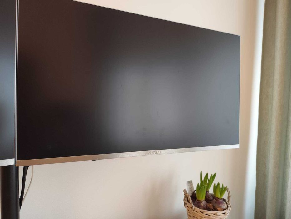 2 Monitores Mitsai e Suporte