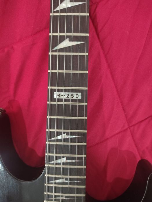 Guitarra Elétrica ESP M250