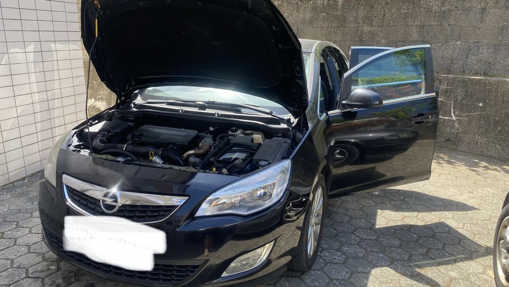 Opel astra -2011