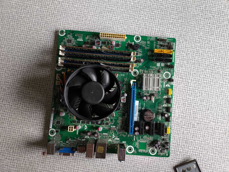 Intel i7-2600 + 16 GB DDR3 + płyta główna Acer IPISB-VR