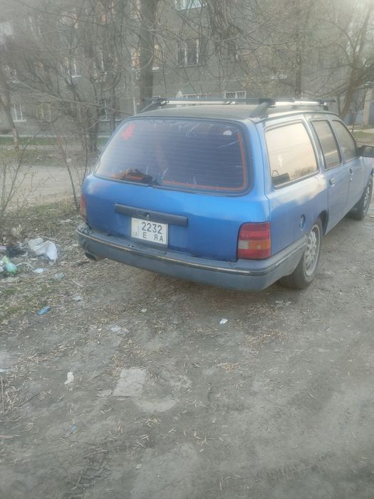 Продам Форд сиерра 1.8.