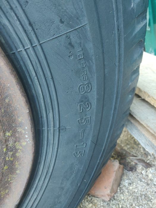 Ось для прицепа с колёсами