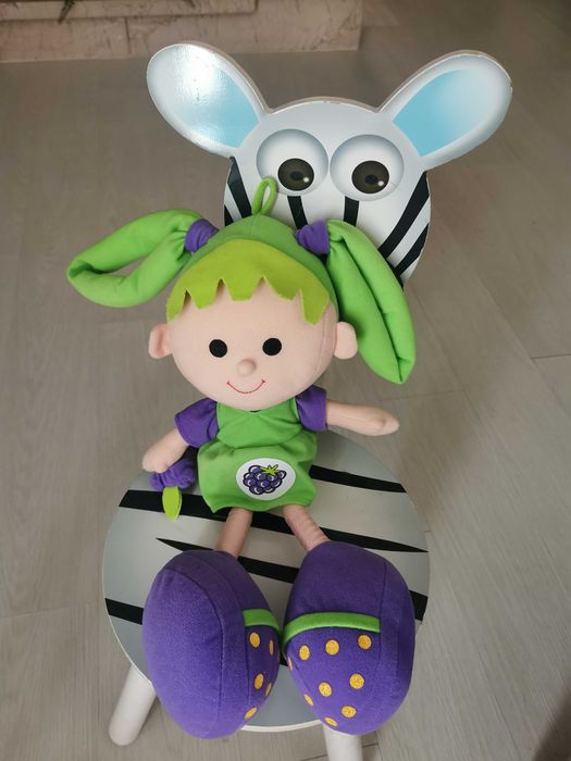 Brinquedos e mobiliário de criança