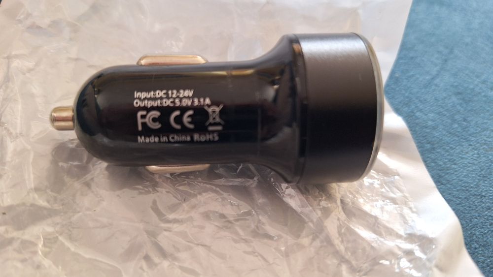 Carregador isqueiro 12 V USB duplo, com voltimetro64309784727299123