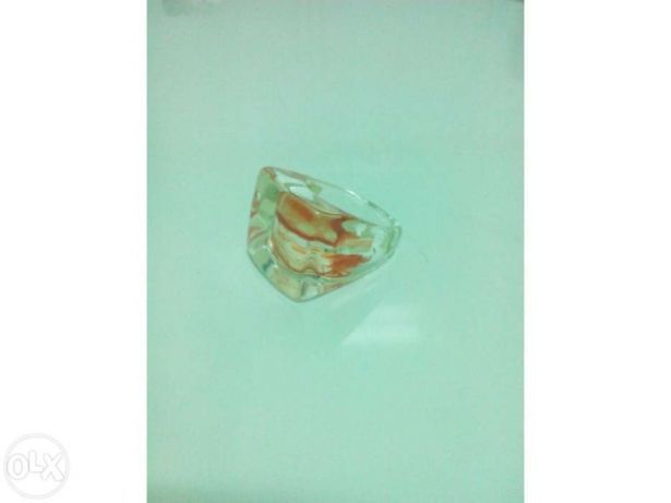 Anel vermelho e branco (portes incluídos)