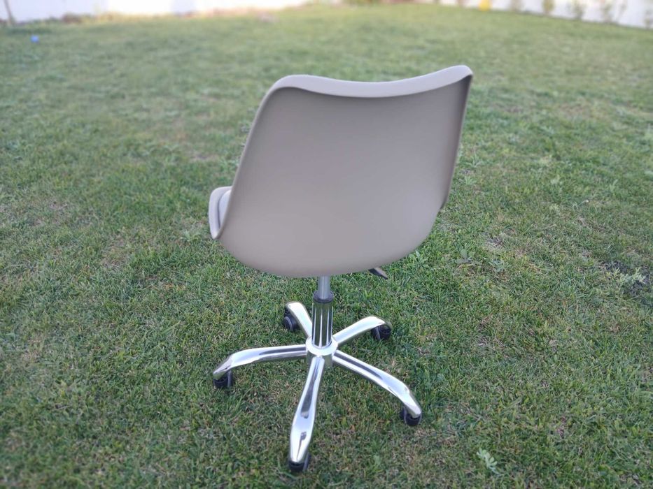 Cadeira de Escritório Cinza