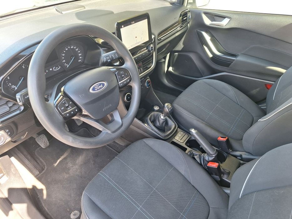 1.0 T ecoboost 100cv, poucos kms C/garantia, aceito retoma