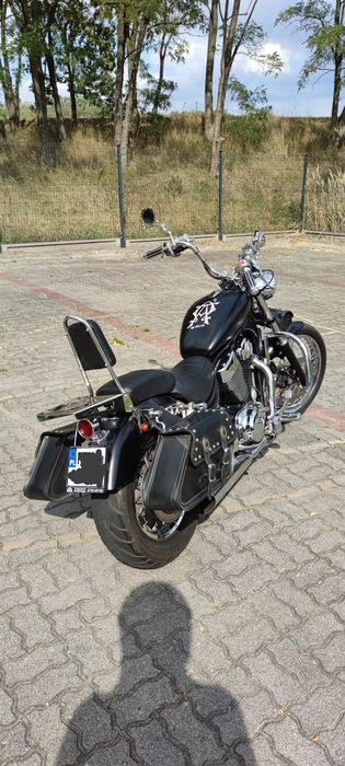 Suzuki Intruder 1400, rok 2000