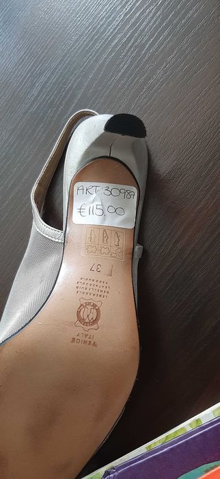 Продам  3 пары  женских итальянских туфель 37