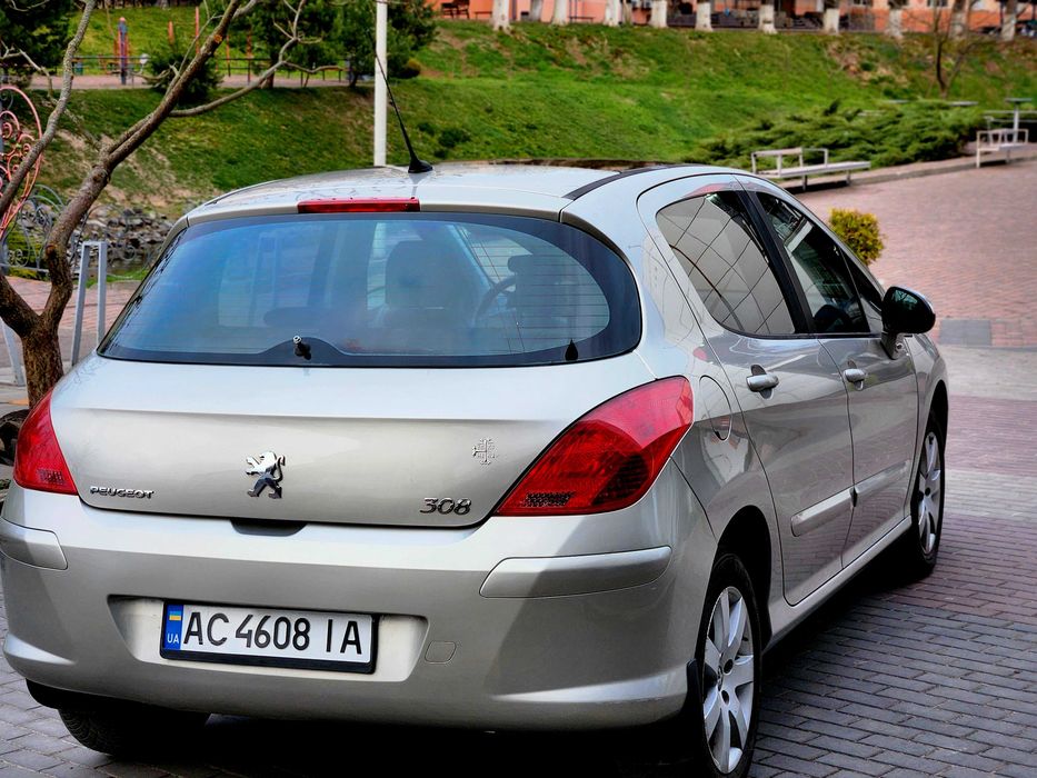 PEUGEOT 308 2010