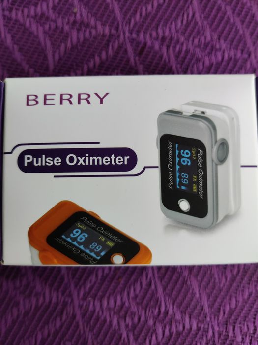 Pulsoksymetr napalcowy Berry
