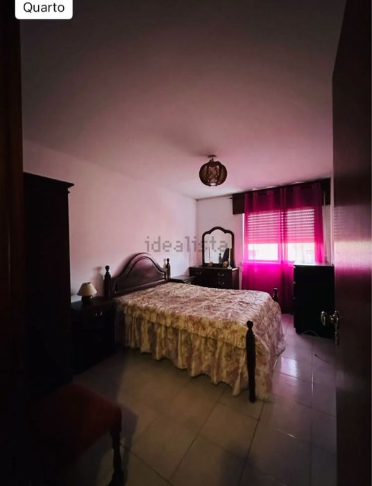Mobilia de quarto e sala