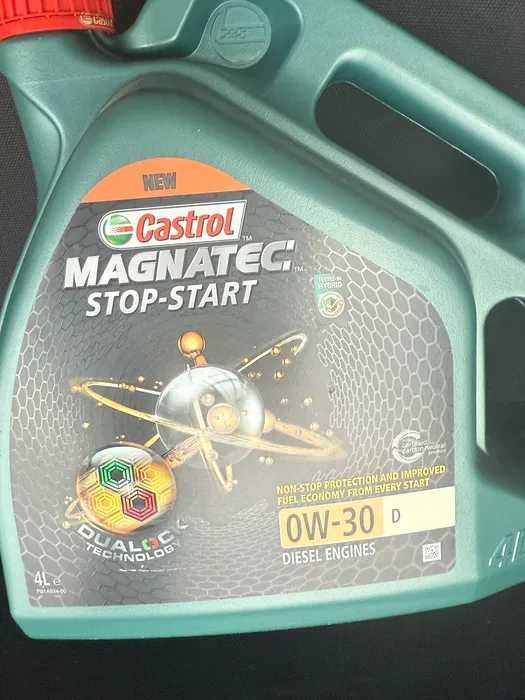 Olejek syntetetyczny Castrol Magnatec START-STOP 0W-30 4L