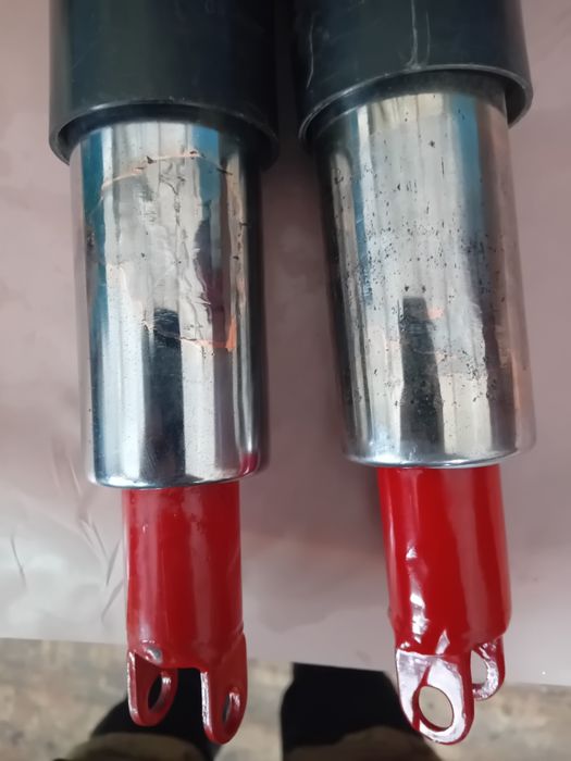 Продам амартизатори ява