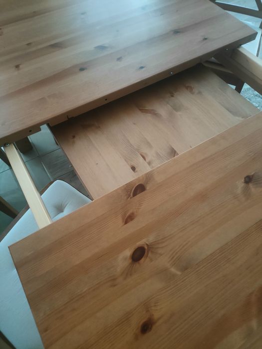 Rozkłady stół + sześć krzeseł