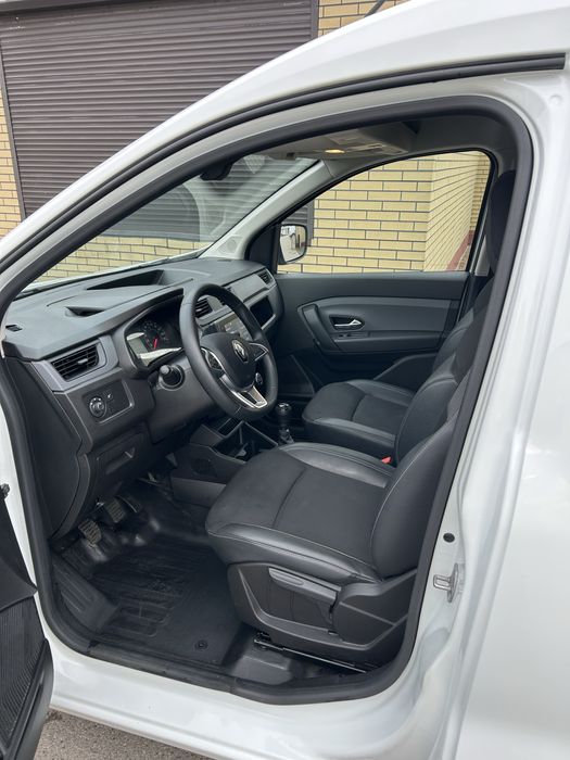 Renault express kangoo benzyna vat-1 2022r 30000km berlingo partner