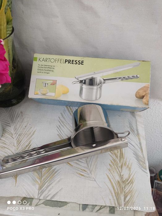 Espremedor de batatas e legumes