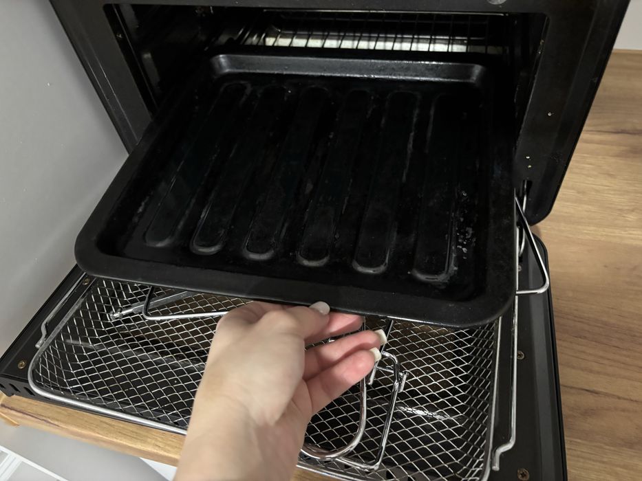 Mini piekarnik Raven 5w1 z funkcją air fryer EPI007 Rożen 22l