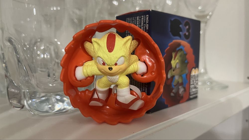 Figurka Super Shadow Sonic 3 Happy Meal McDonalds