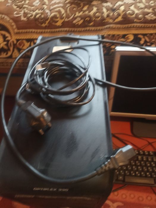 Продам монітор Acer, системний блок Lg, клавіатура