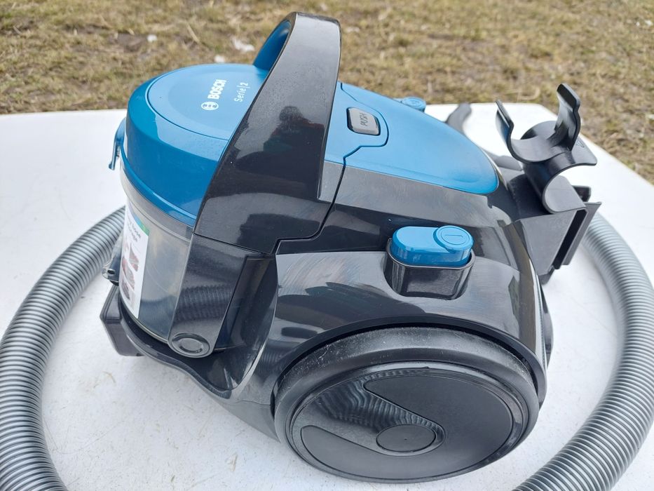 Odkurzacz bezworkowy bosch serie 2