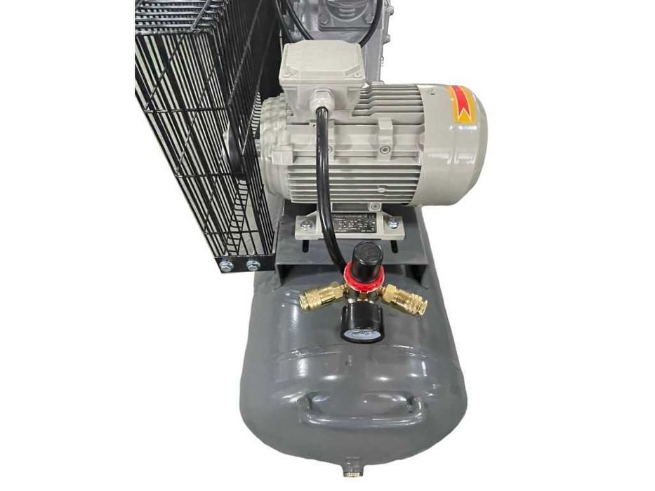 Компресори для СТО та майстерень MAST VA65/100L 400В