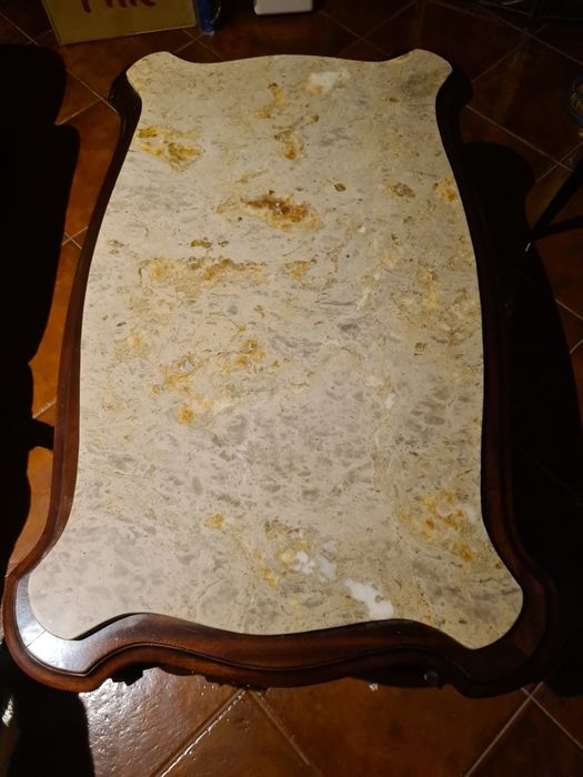 Vendo Mesa de Apoio de sala com Mármore