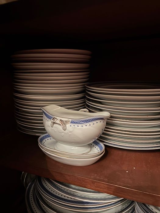 1 Serviço De Jantar Em Porcelana Da Vista Alegre