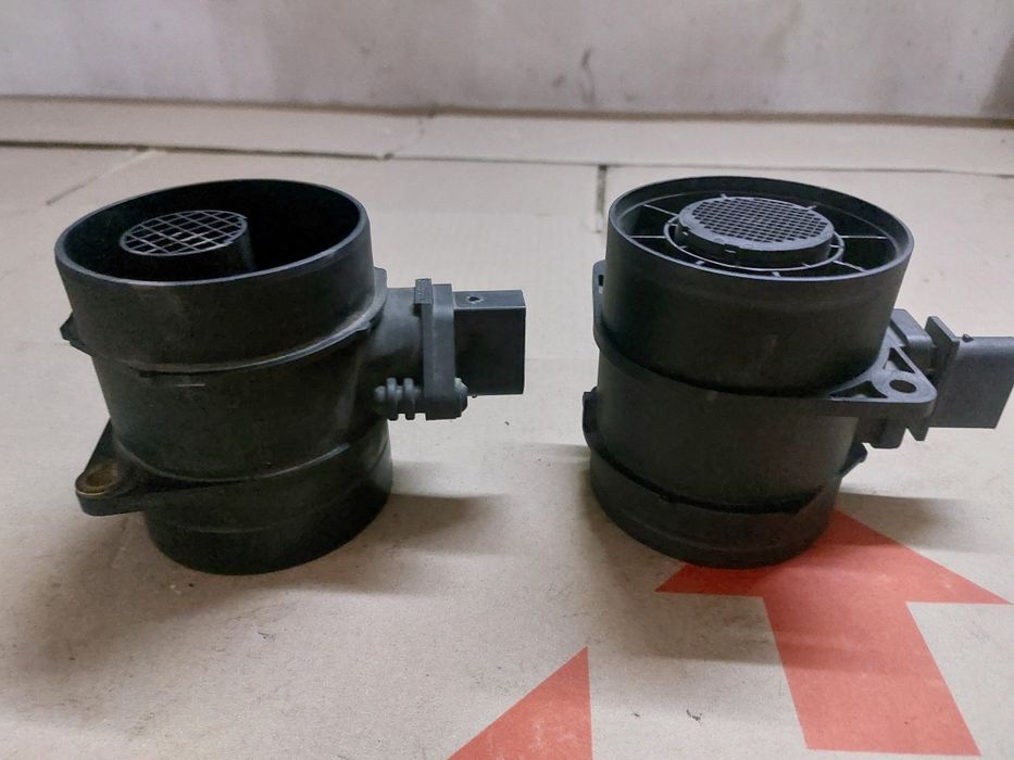 Продам расходомер воздуха мерседес спринтер.