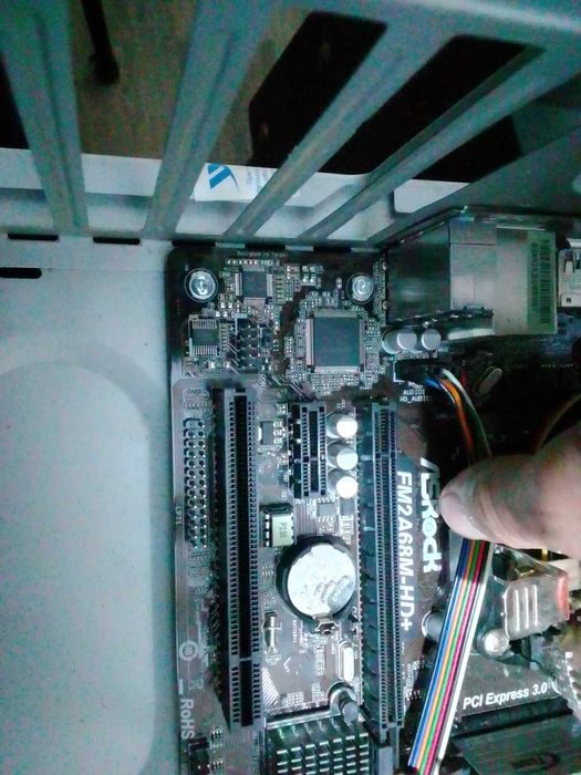 AMD A8- 7600K Radeon R7,10 Compute Cores 4G+6G  500гб 8гб