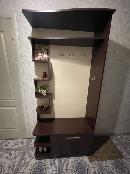 Продам шкаф в прихожу