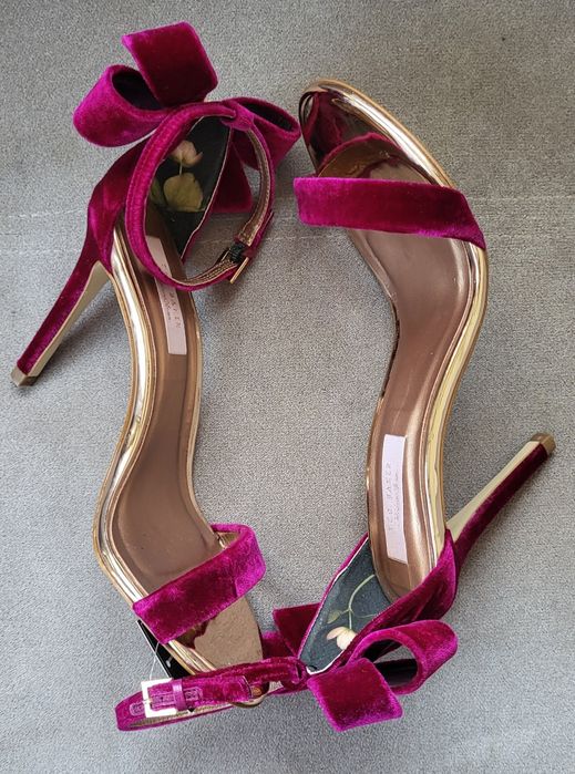 Босоніжки Ted Baker