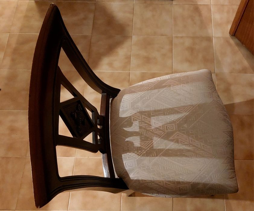 4 Cadeiras de Sala em Nogueira