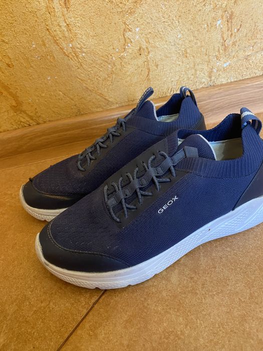 Фірмові кросівки geox 33 34 розмір